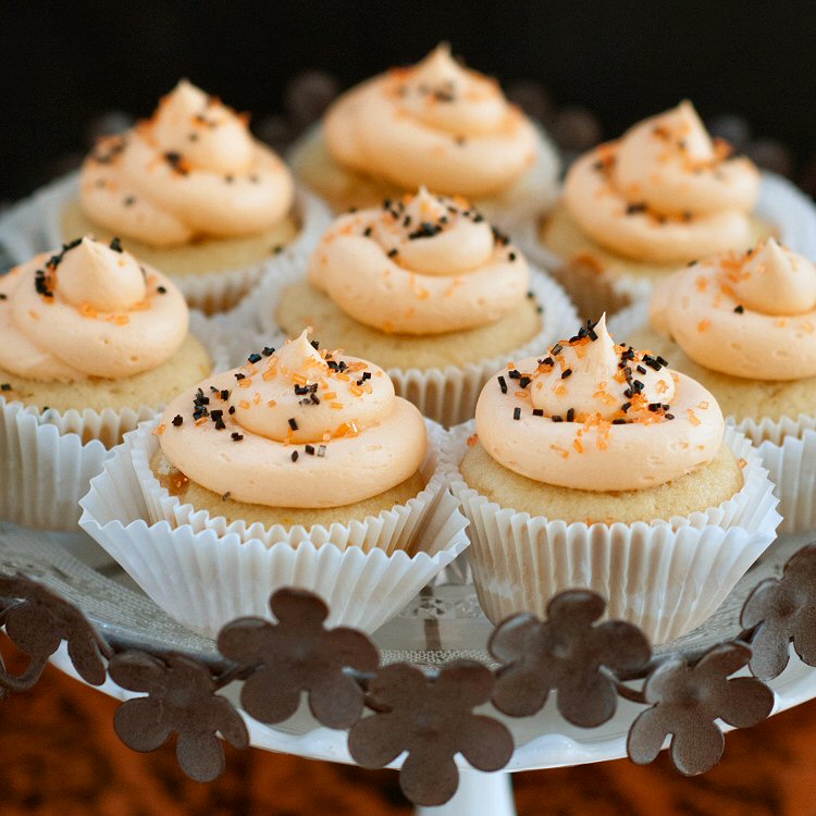 orange creamsicle cupcakes